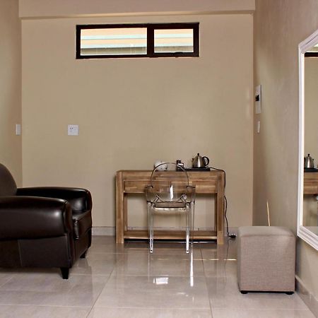 Zoe Bush Lodge Pretoria-Noord Buitenkant foto