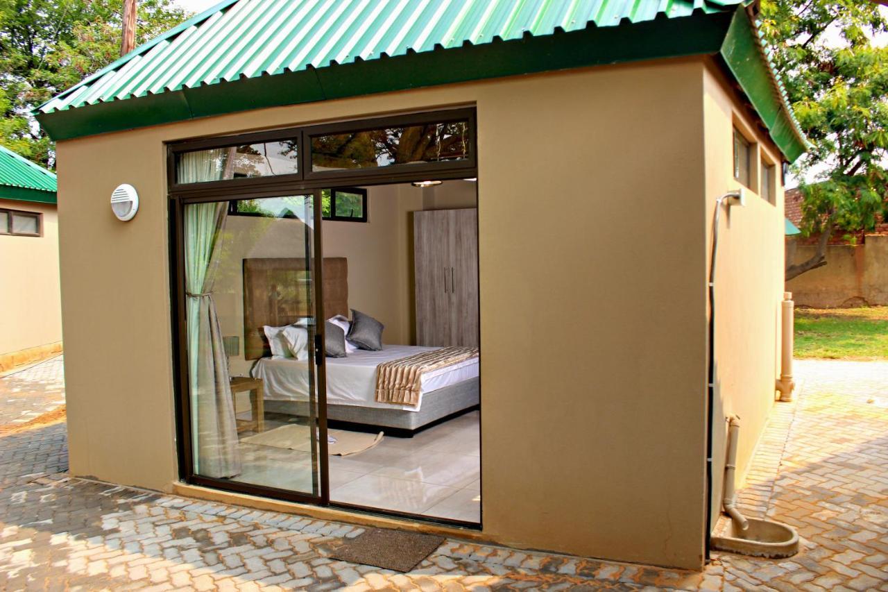 Zoe Bush Lodge Pretoria-Noord Buitenkant foto