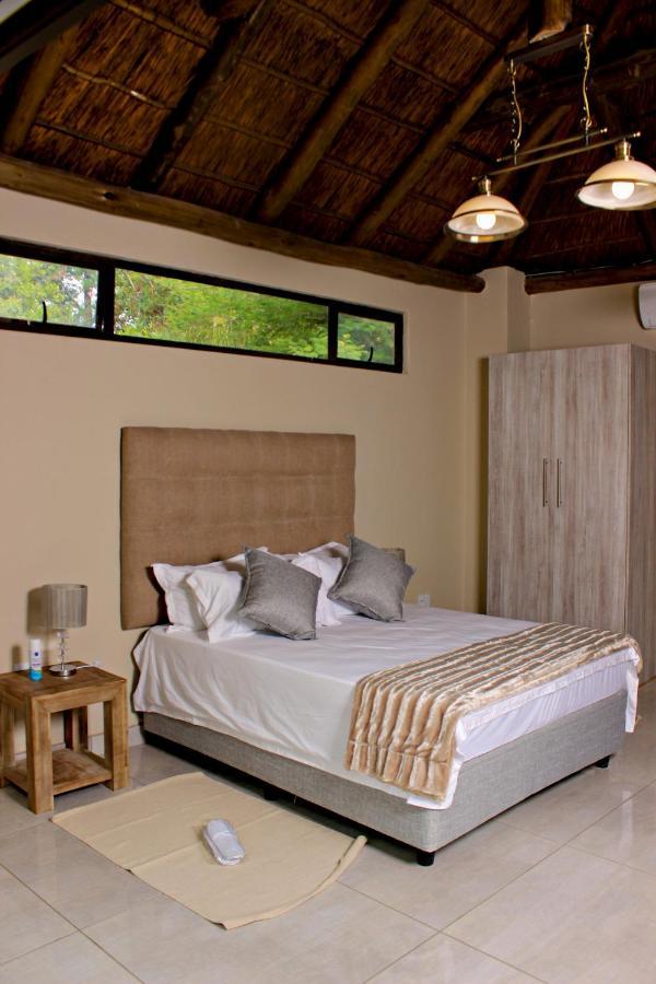 Zoe Bush Lodge Pretoria-Noord Buitenkant foto